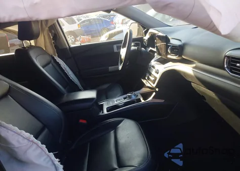 2021 Ford Explorer Xlt z USA, uszkodzony, nr VIN 1FMSK7DH4MGA24998